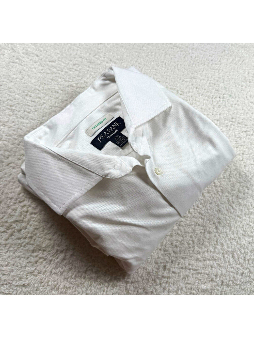 Jos A Bank Traveler Men’s 17.5 34/35 White Tailored Fit Dress Shirt Non Iron